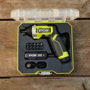 Ryobi Skruemaskinesæt – 15 Dele
