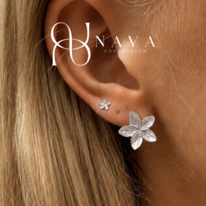 Nusa Petite Studs