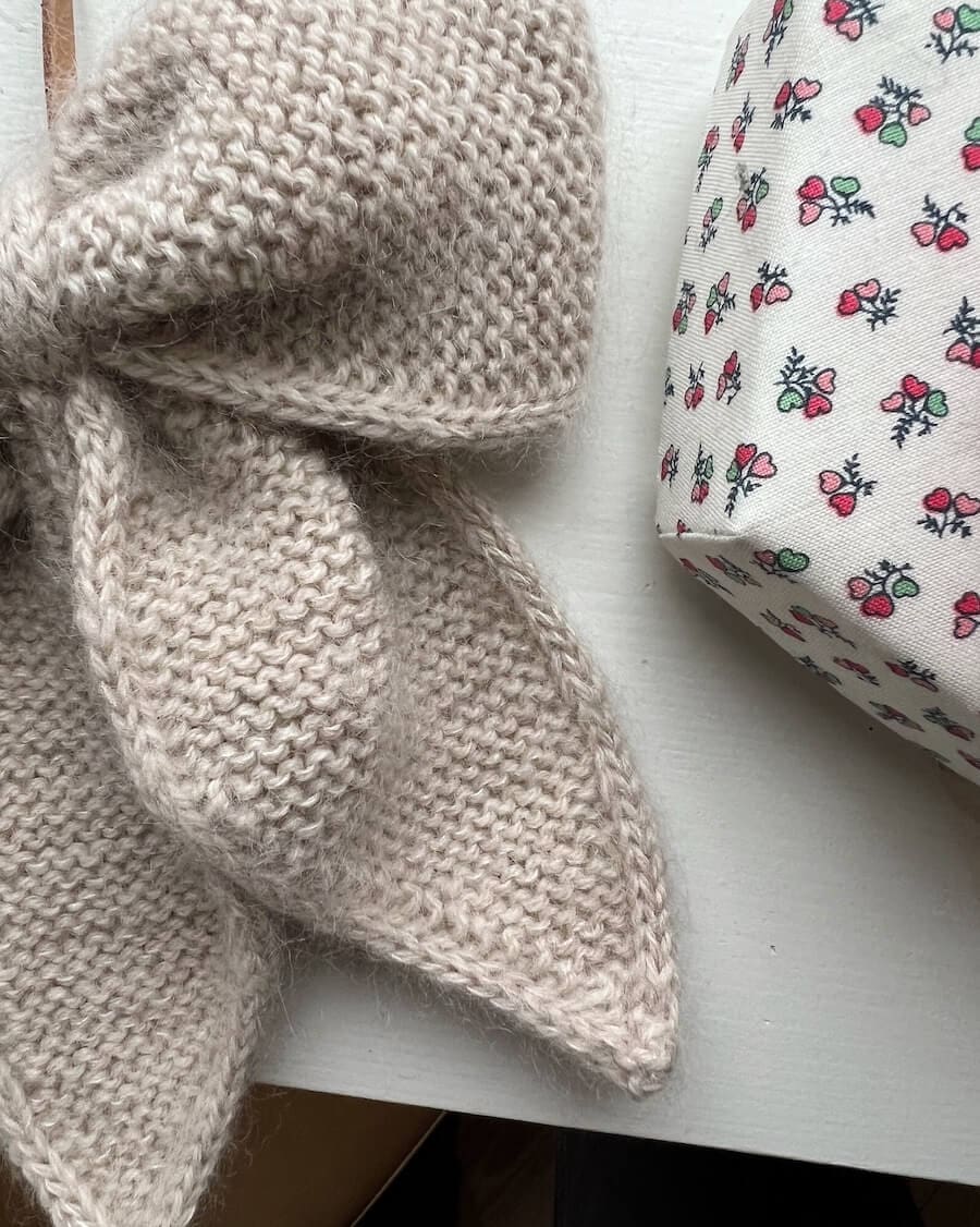 decemberbow5_1500x1500 decemberbow5_1500x1500