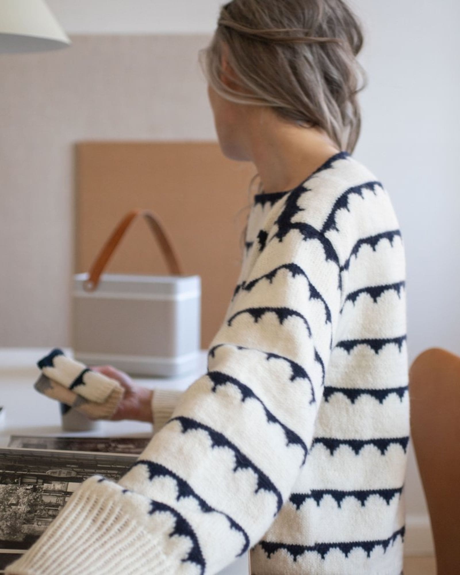 robinia-sweater-light-anne-ventzel (5) robinia-sweater-light-anne-ventzel (5)