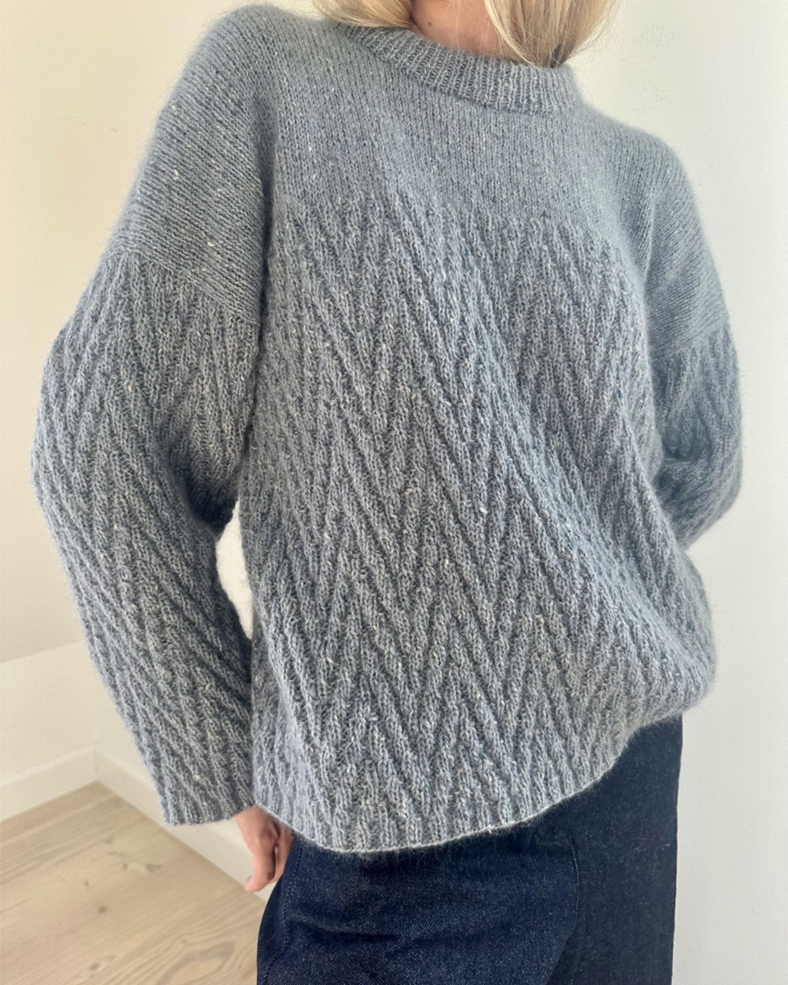 Woodlark (7) Woodlark (7)