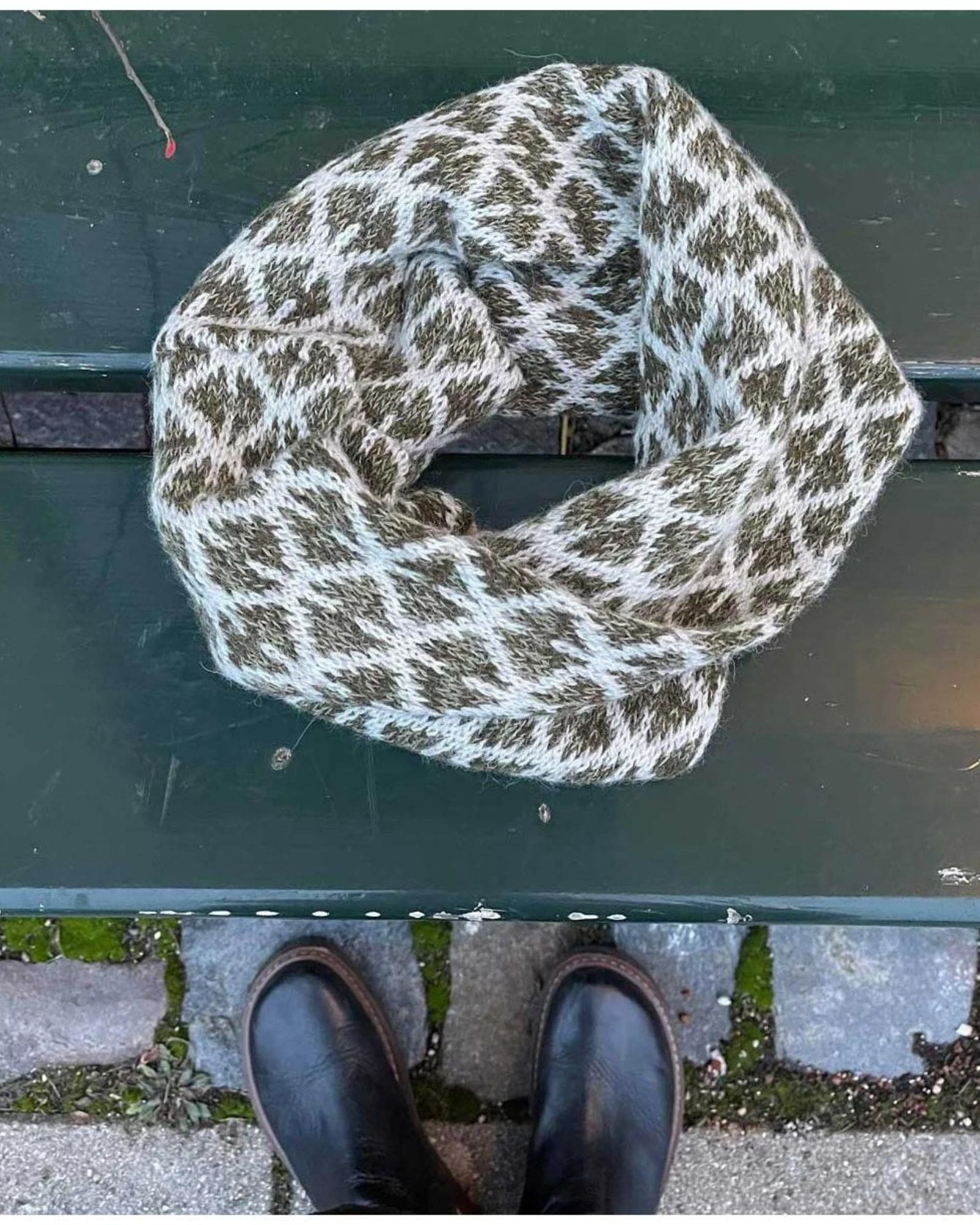 Aasescarf (3) Aasescarf (3)