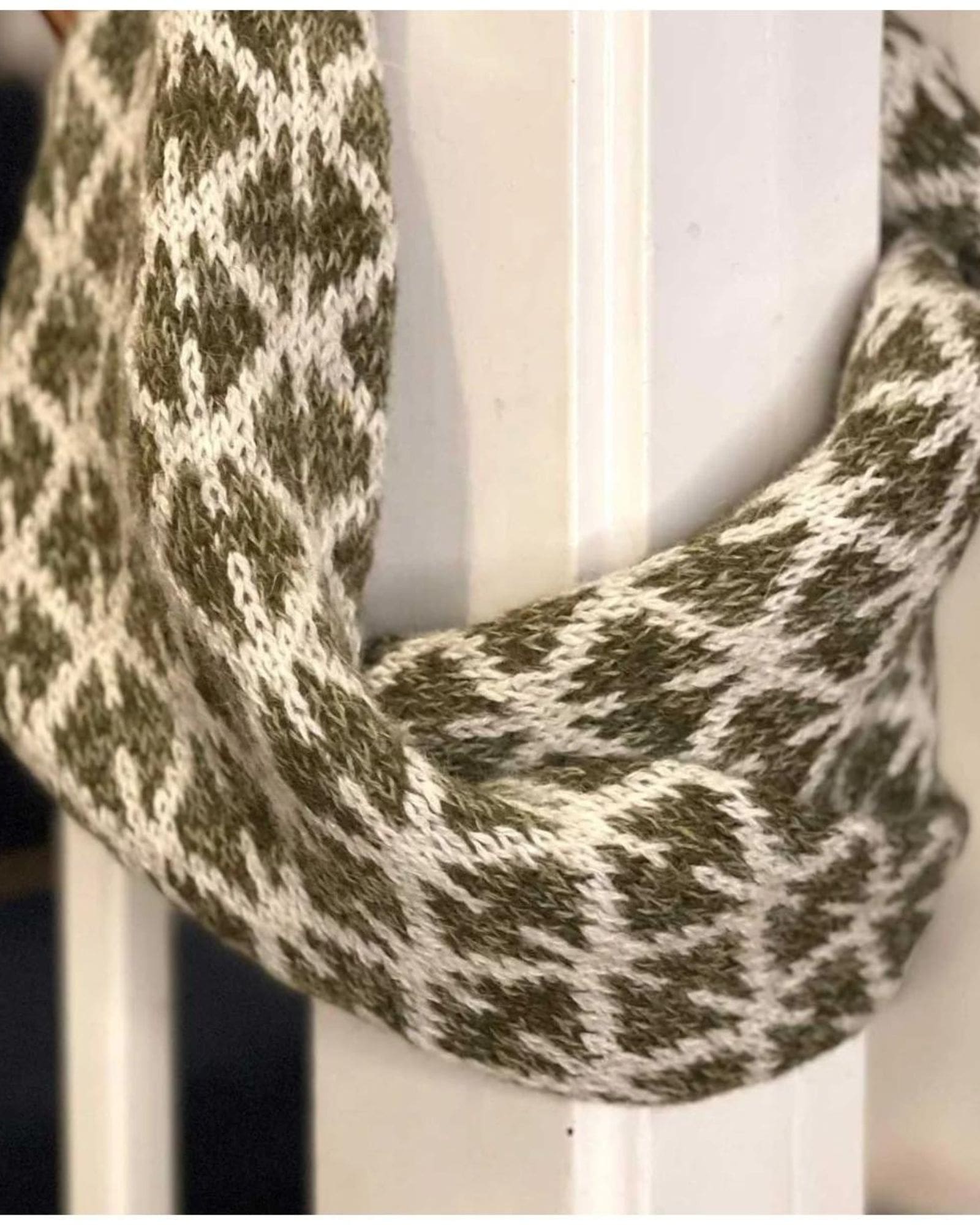 Aasescarf (4) Aasescarf (4)