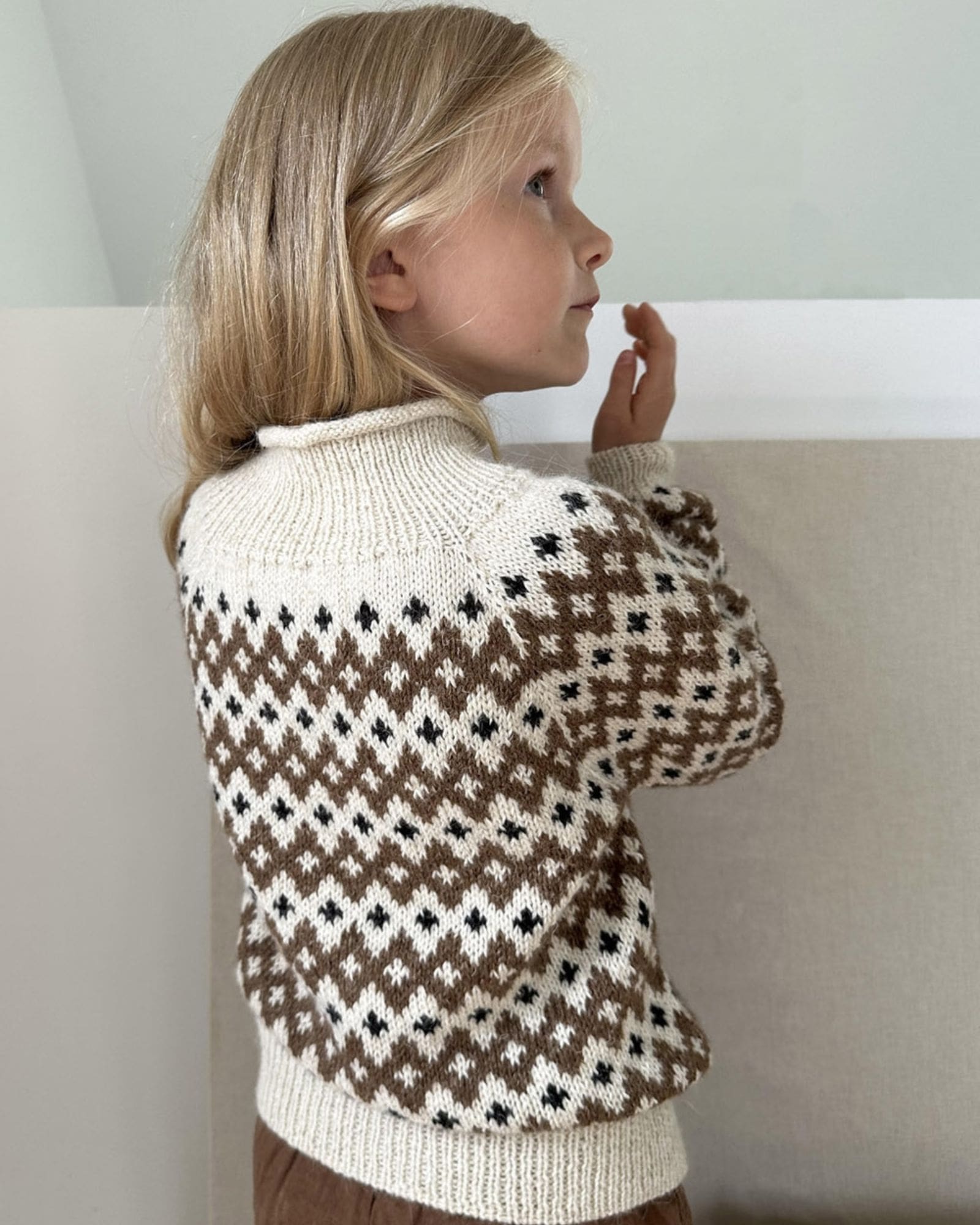Lille_inge_sweater (3) Lille_inge_sweater (3)