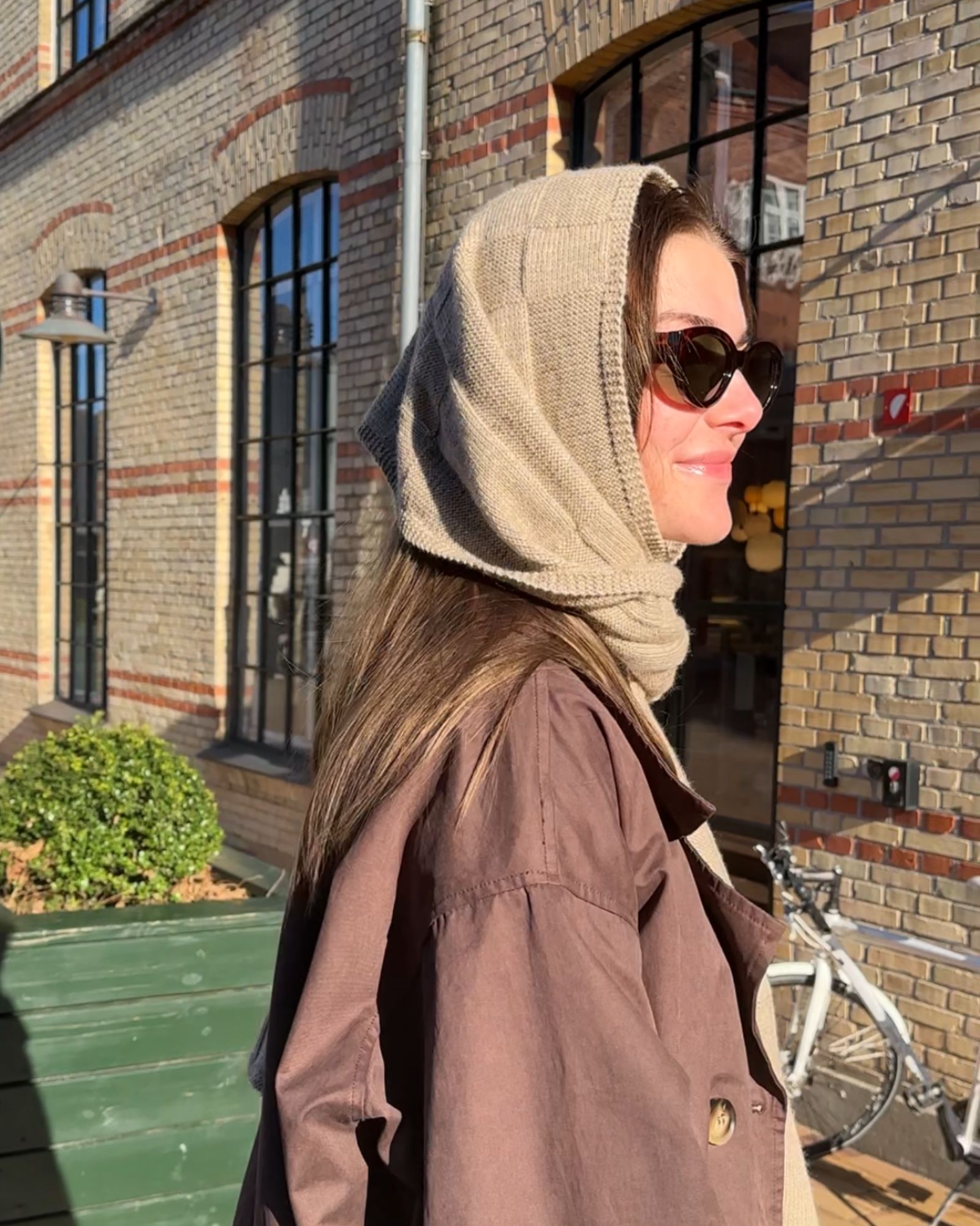 Vibe_Shawl_TG (3) Vibe_Shawl_TG (3)