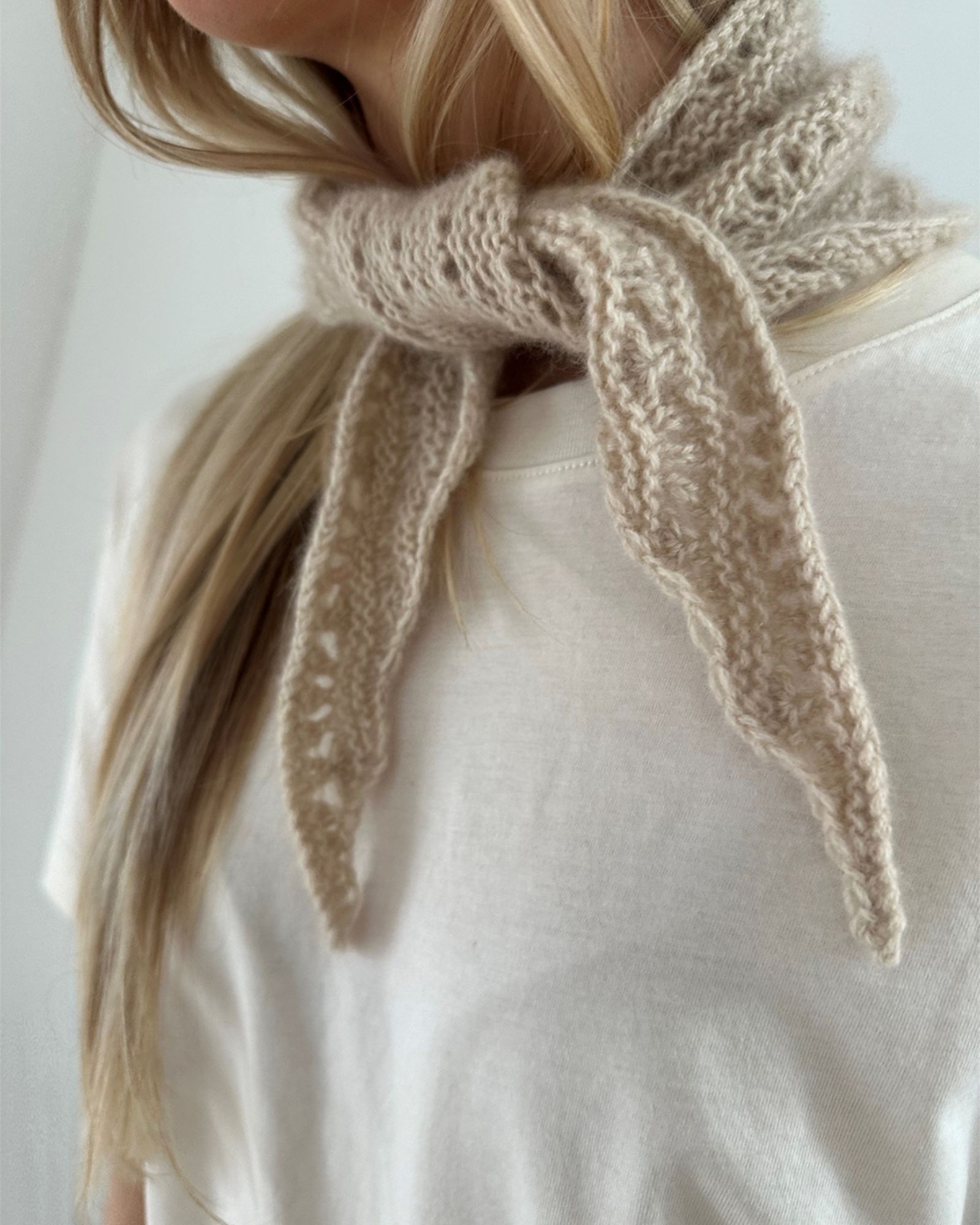 leknit_peacockscarf_2 leknit_peacockscarf_2