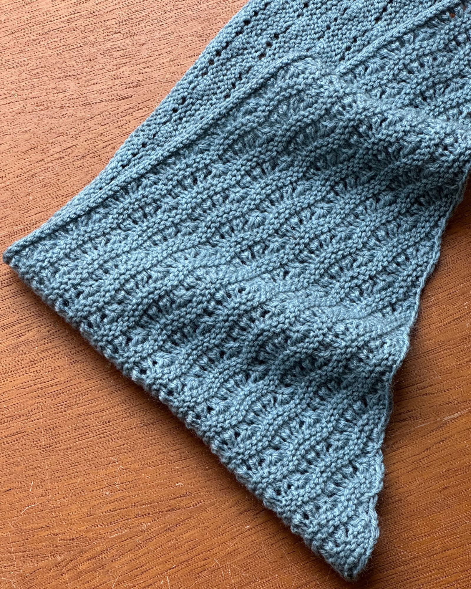 leknit_peacockscarf_yakwool_2 leknit_peacockscarf_yakwool_2