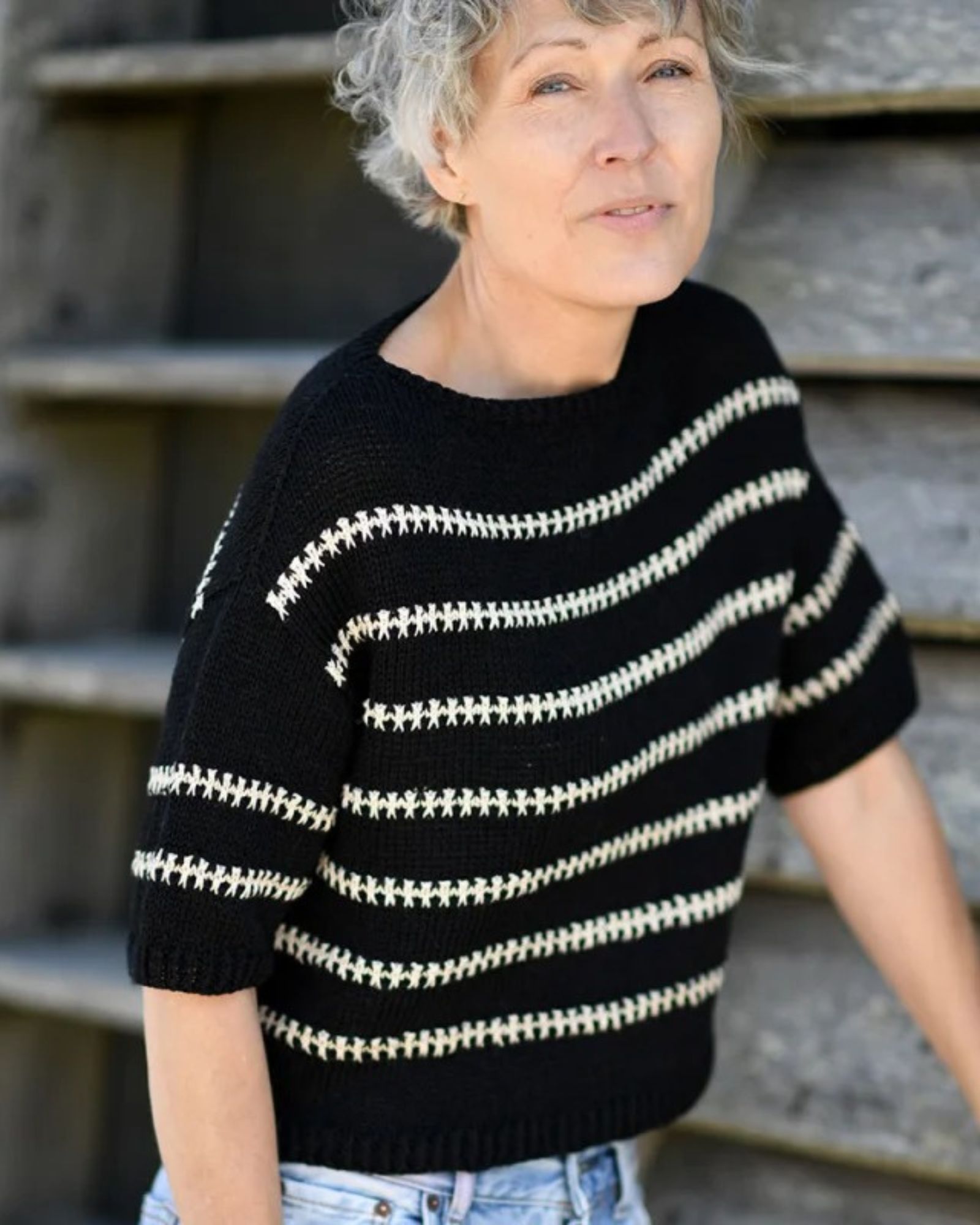 Anne Ventzel i sin sorte Sailor Light Tee.