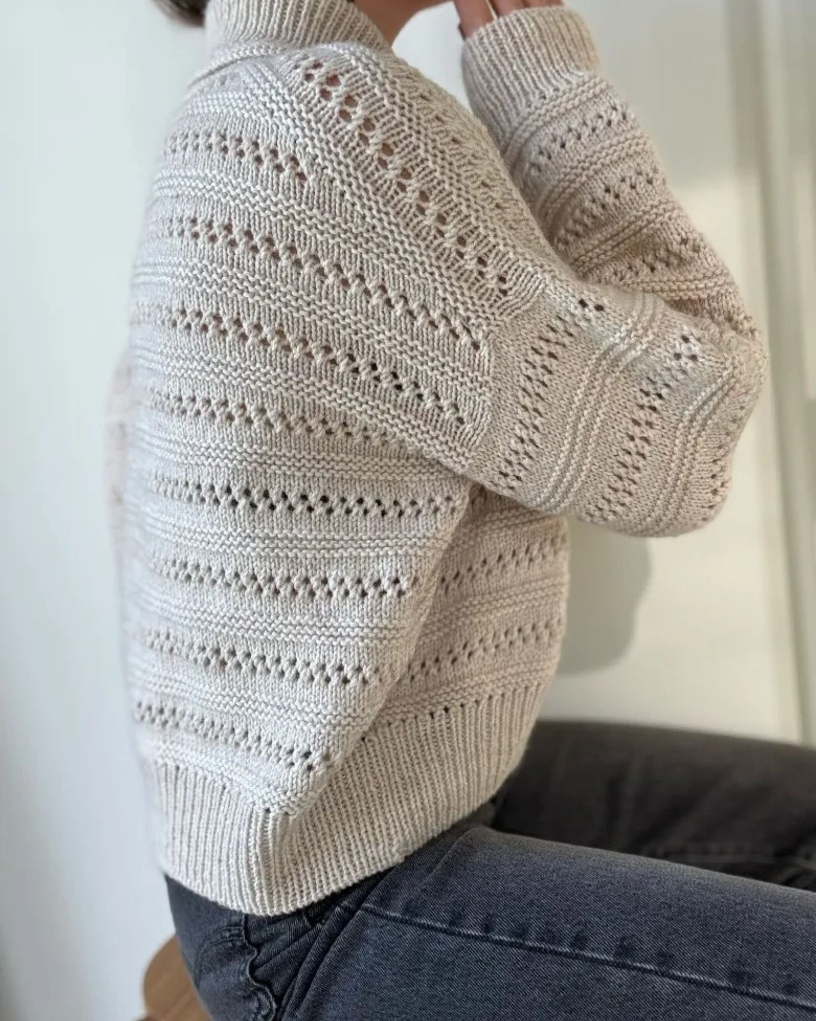 otherloops_laceylooprollneck_3 otherloops_laceylooprollneck_3