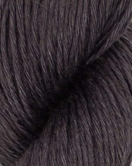 Linen hørgarn i farve 35 Charcoal fra Tante Grøn. Sommergarn i 100% hør.