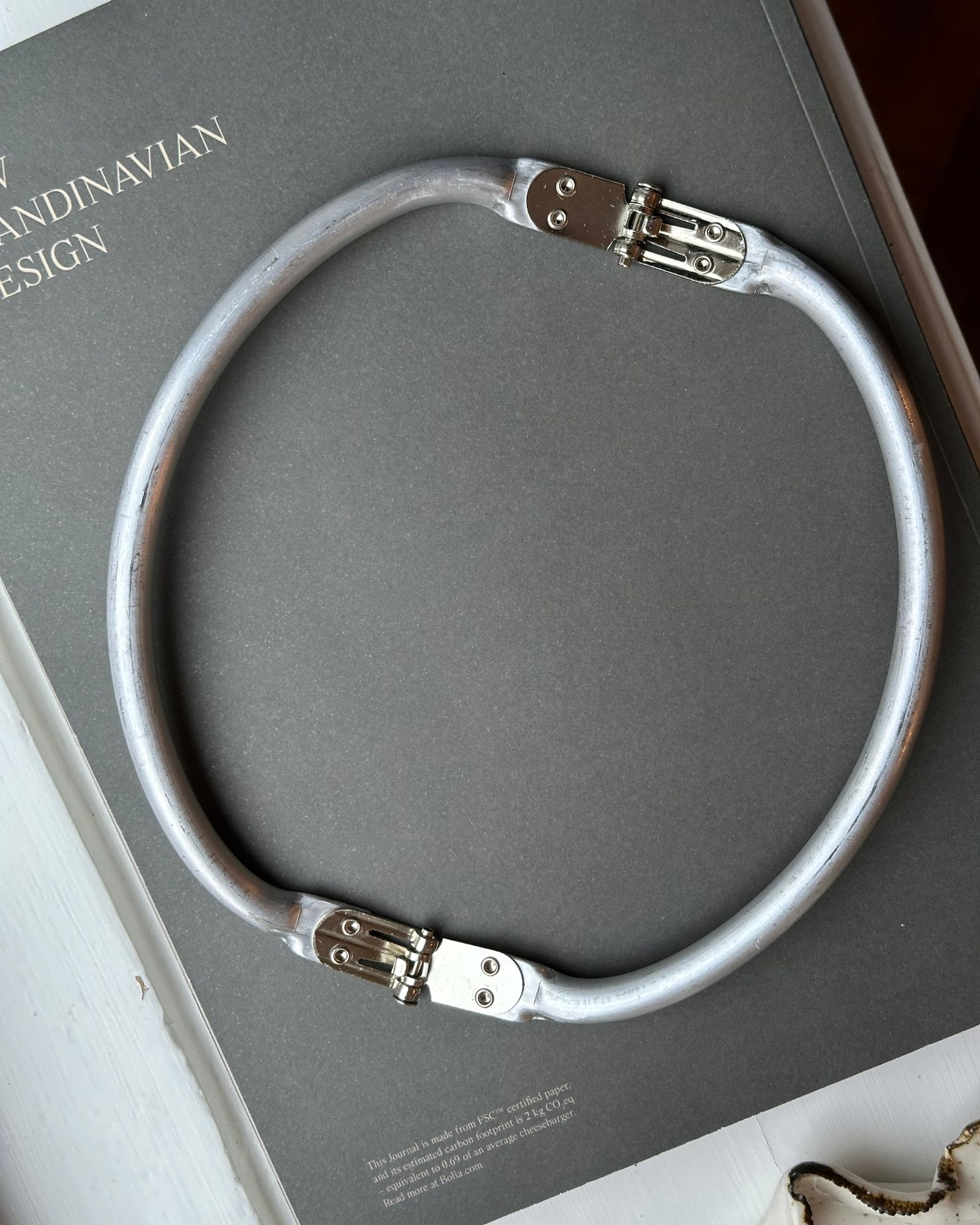 tg_taskebøjle_19cm_buet_2 tg_taskebøjle_19cm_buet_2